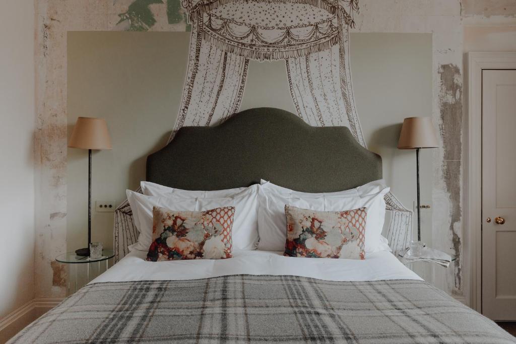 no-15-by-guesthouse-wellness-hotels-united-kingdom-3 No 15 by GuestHouse Bath Wellness Hotel Room 2