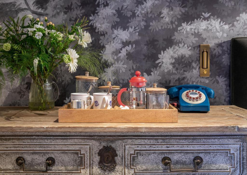 the-double-red-duke-wellness-hotels-united-kingdom-6 The Double Red Duke Cotswolds Wellness Hotel Clanfield Indoor