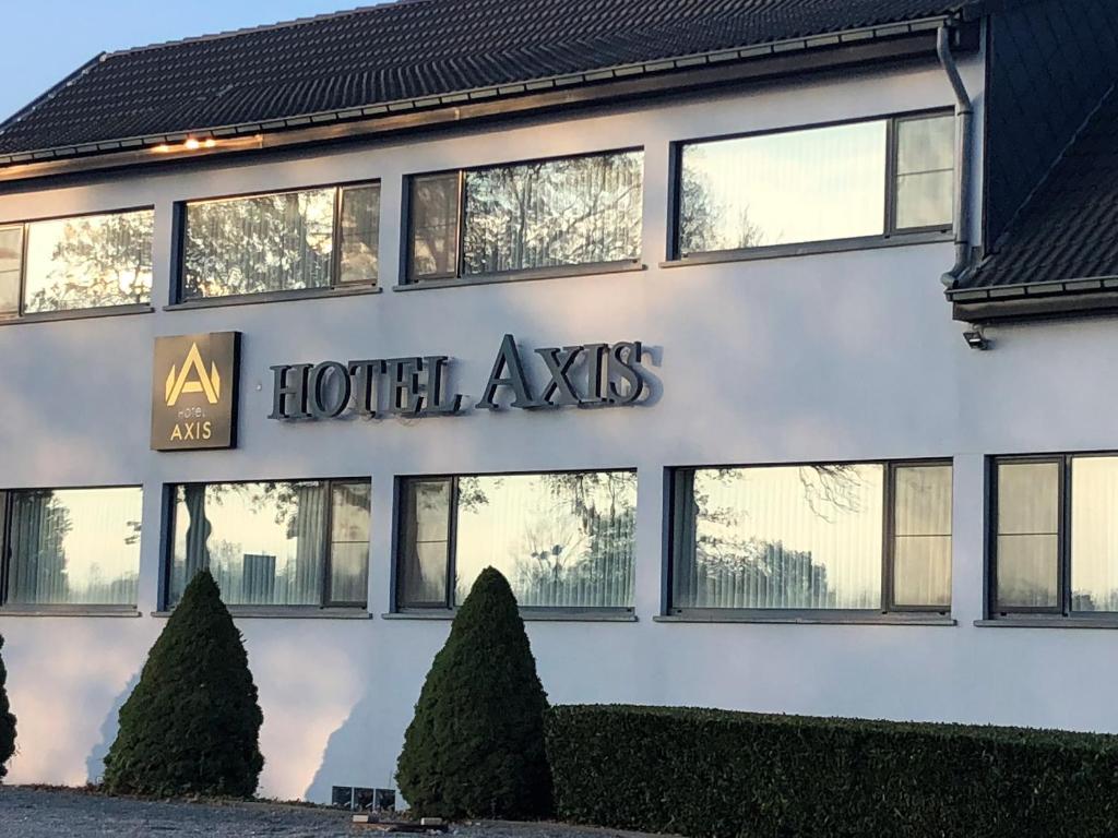 axis-hotel-wellness-hotels-belgium-8 Axis Hotel Wellness Building