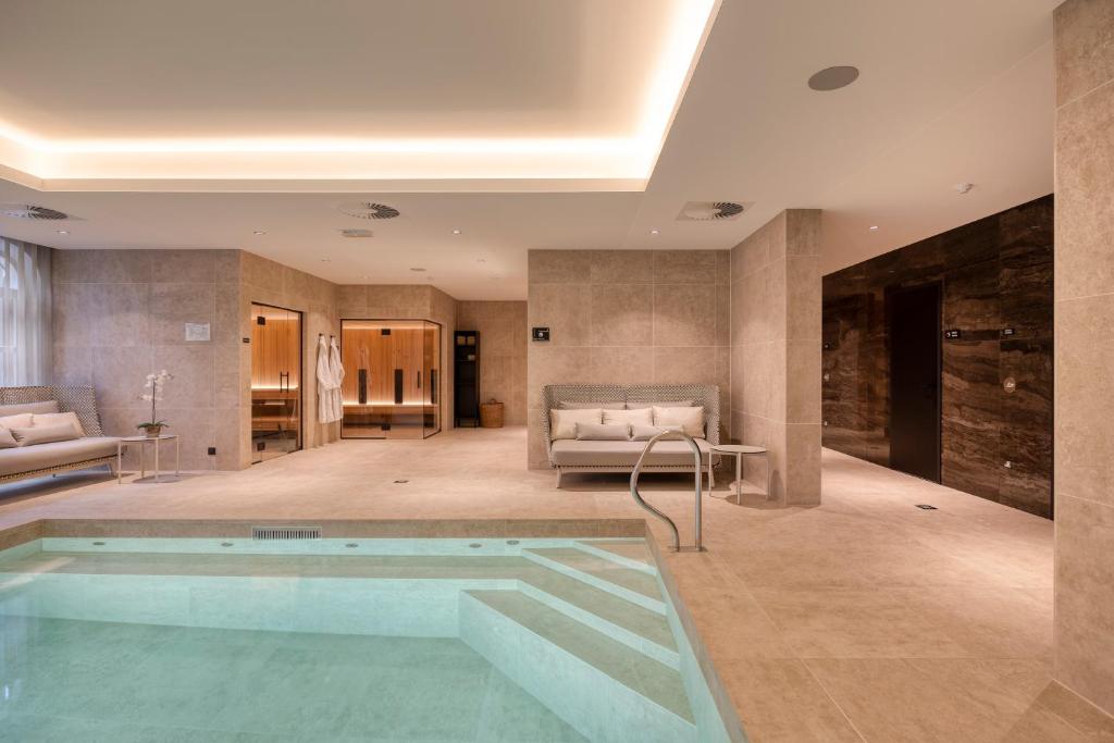 corsendonk-hooge-heyde-wellness-hotels-belgium-4 Corsendonk Hooge Heyde Wellness Pool 2