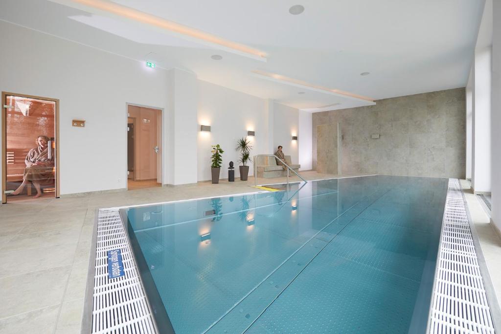 hotel-rittergut-stoermede-wellness-hotels-germany-3 Hotel Rittergut Stoermede Wellness Pool
