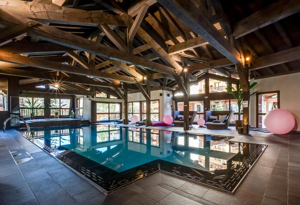 hotel-tsanteleina-wellness-hotels-france-2 Hotel Tsanteleina Wellness France Room 4