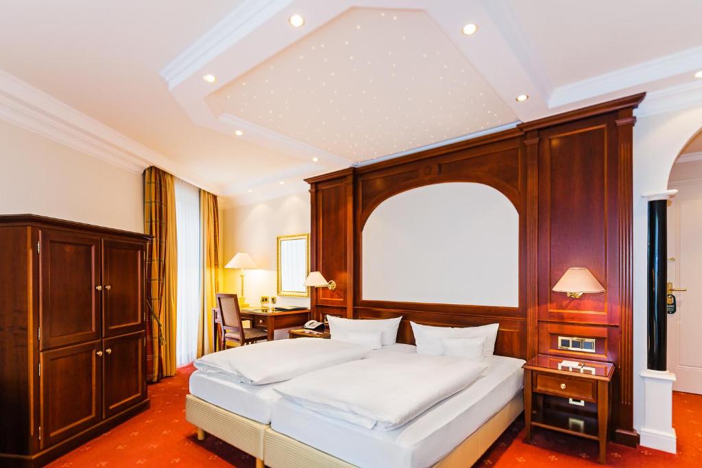 hotel-villa-marburg-im-park-wellness-hotels-germany-4 Hotel Villa Marburg im Park Wellness Room