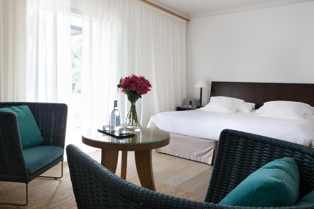 la-villa-calvi-wellness-hotels-france-4 La Villa Calvi Wellness Hotel France Room 2